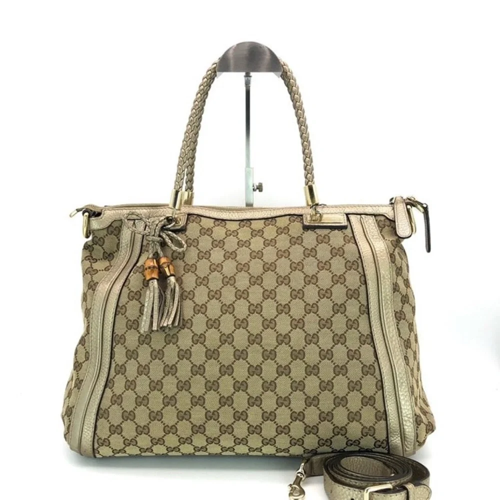 Gucci Beige and Brown Monogram Tote, like new with certificate - Picture 2 of 10